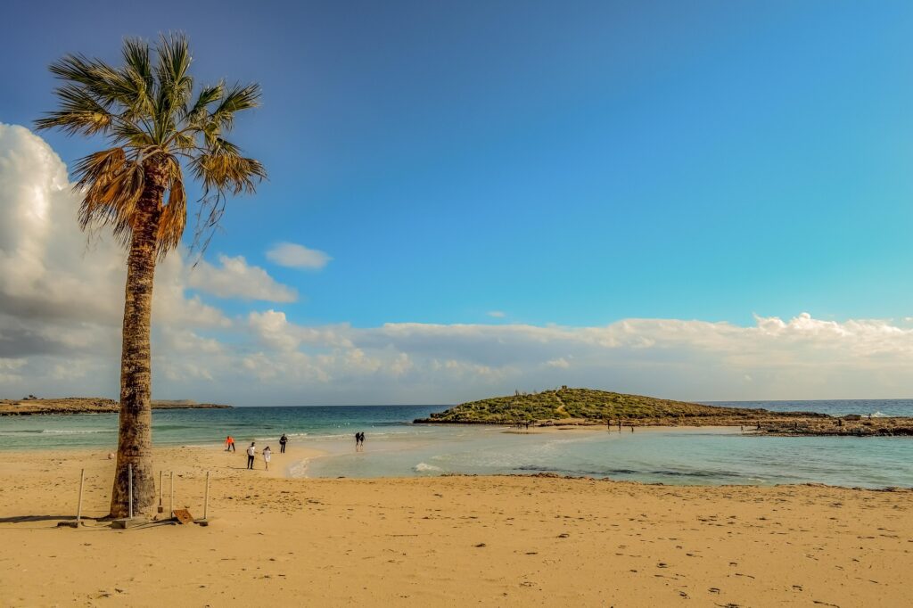 dimitrisvetsikas1969 beach 3928882 1920